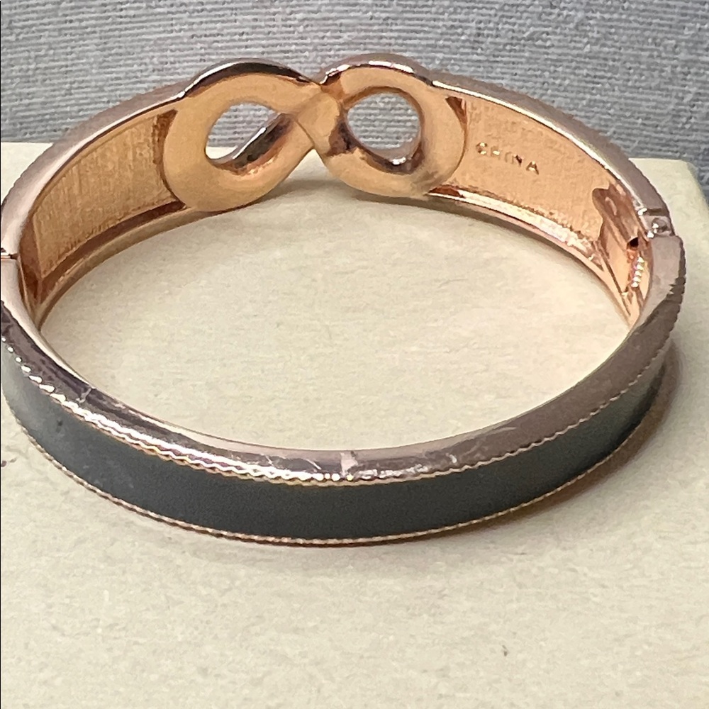 RFM stamped grey and rose gold hinge bracelet - Picture 4 of 4